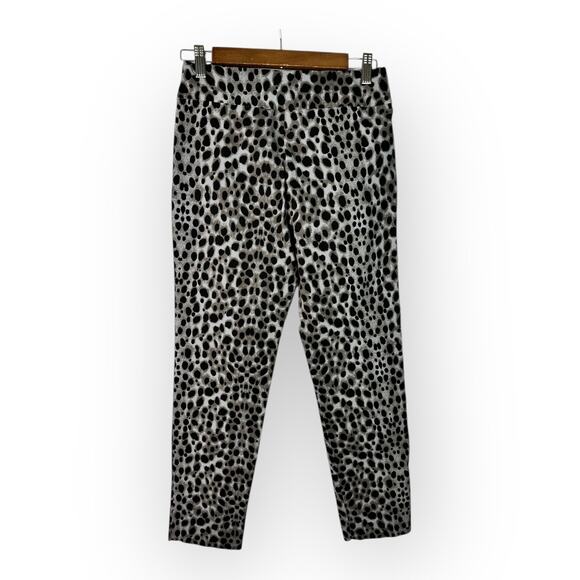 Krazy Larry Womens size 6 Leopard Animal Print Pull On Elastic Waist Pants - Picture 1 of 7